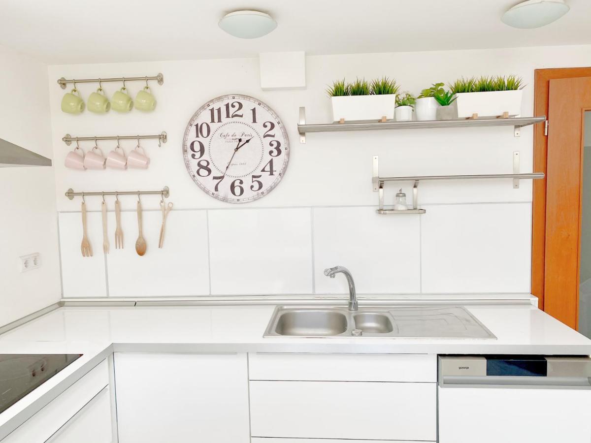 Loft With Rooftop And Free Parking In Garage Будапеща Екстериор снимка